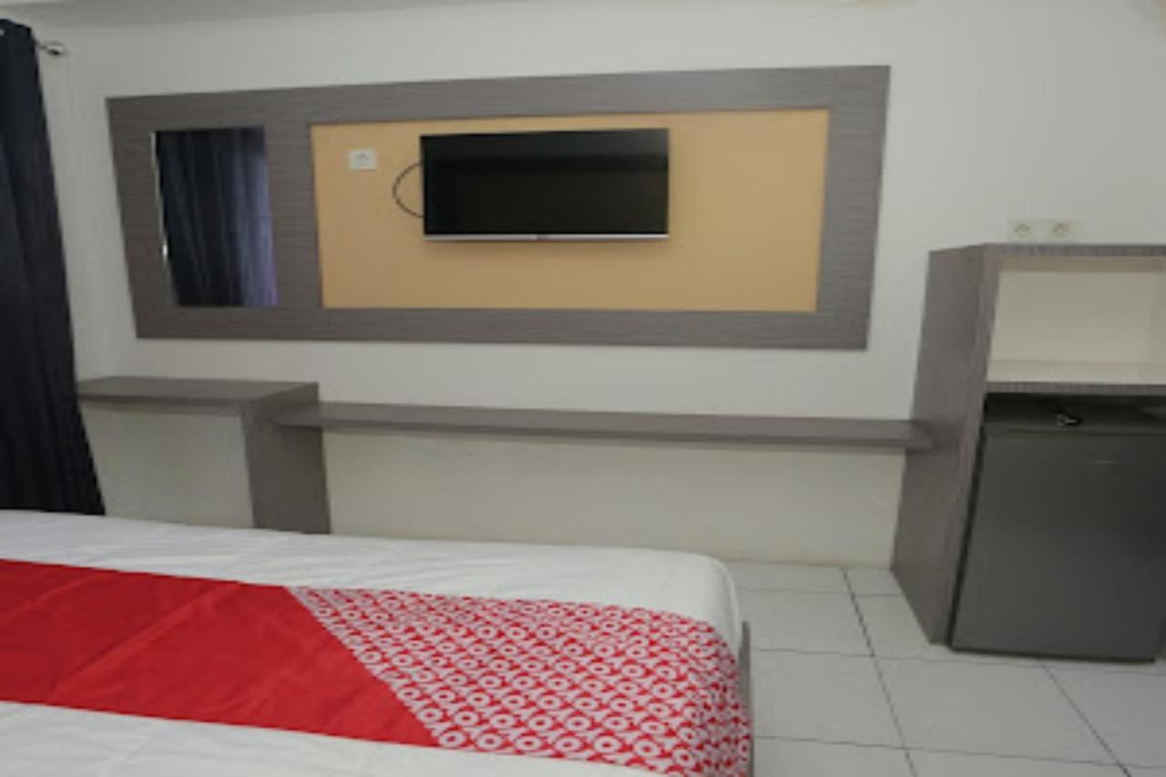 Oyo Life 92859 Biant House Hotel