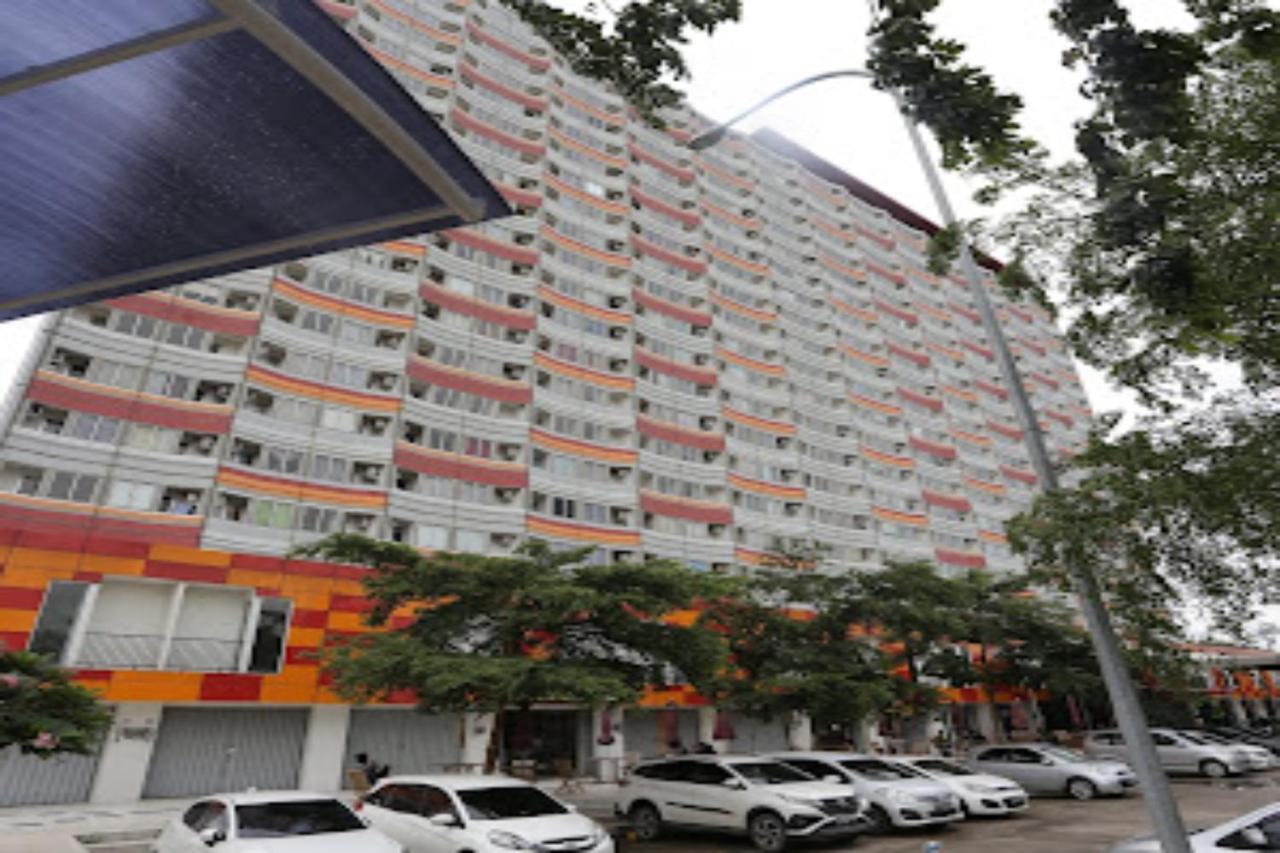 Oyo Life 92859 Biant House Hotel