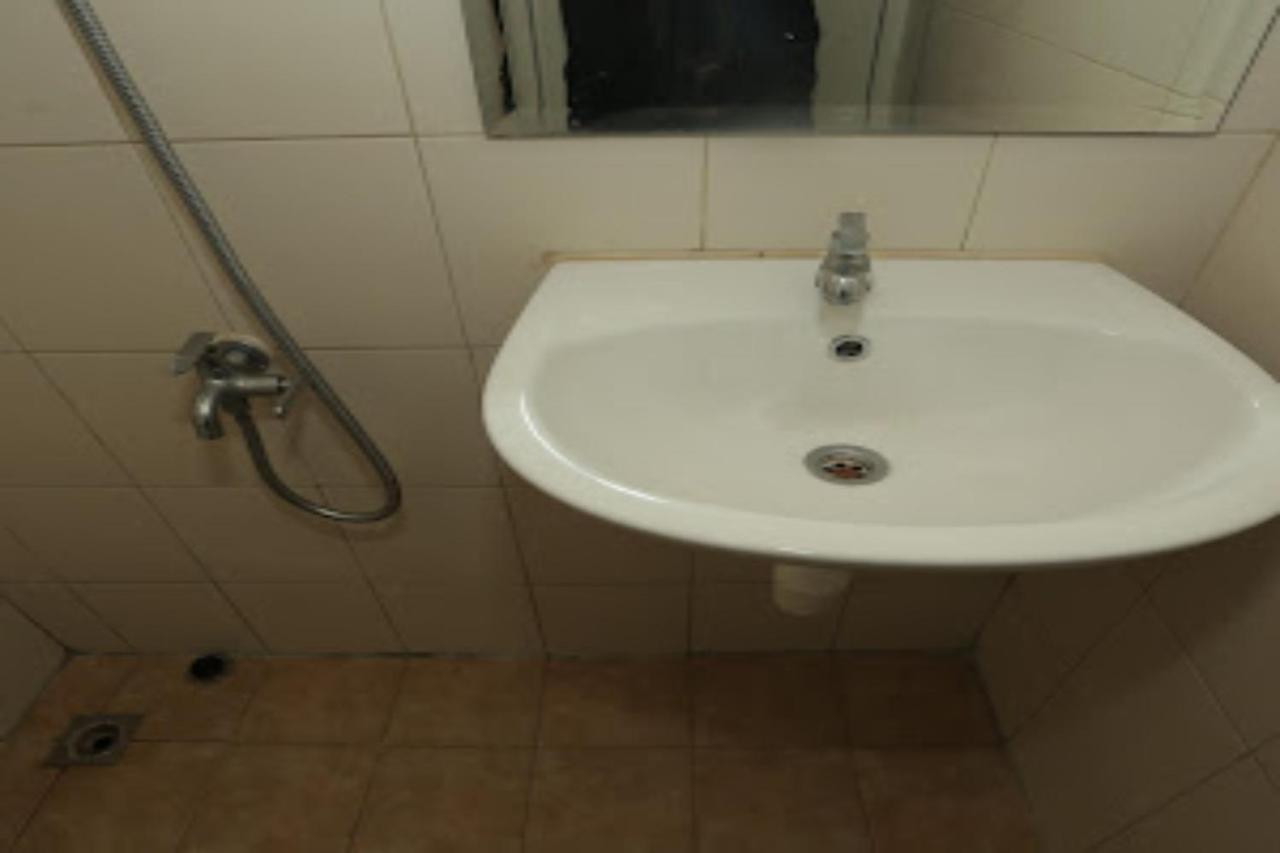Hotel Oyo Life 92859 Biant House